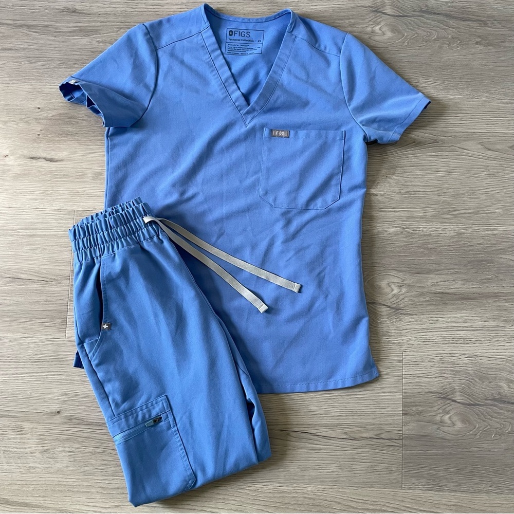 Figs Classic Scrub Blue Medical Scrub Set Size XXS